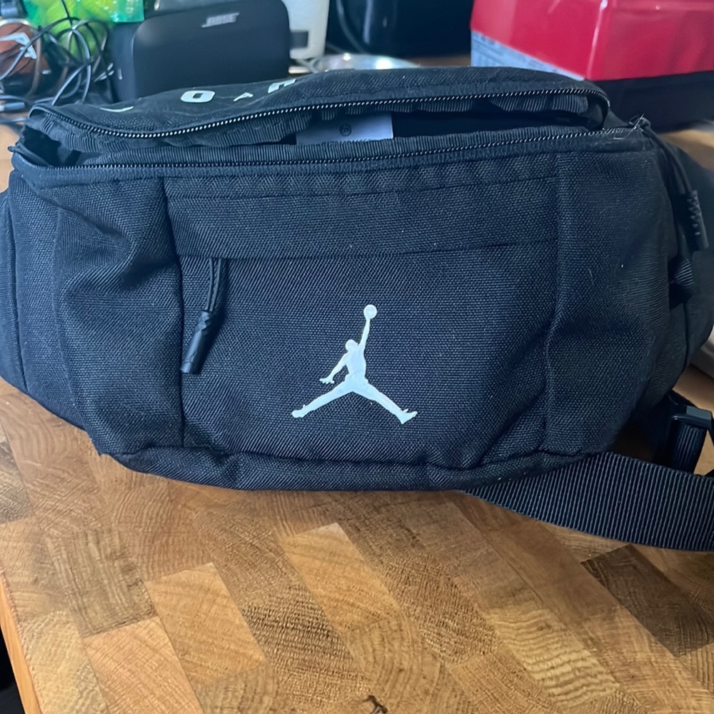 Jordan side Fanny pack